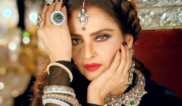 why rekha exit from fitoor