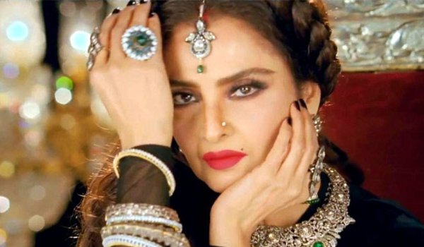 Yash Chopra taught me how to love says rekha