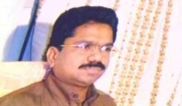 andhra pradesh ias officer owns assets of 800 million in three states