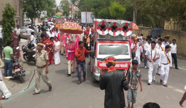 shobha yatra on mahavir jayanti at pali