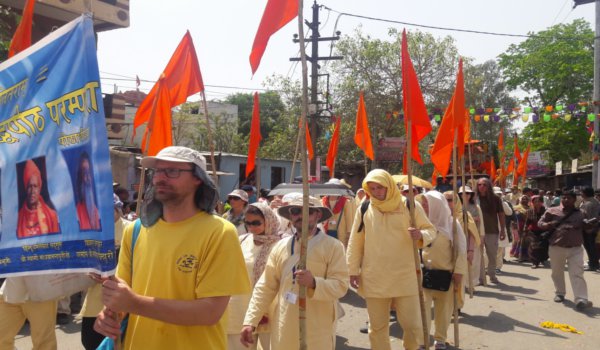 सिंहस्थ 2016 : श्री शंभू पंचायती अटल अखाड़े की निकली पेशवाई