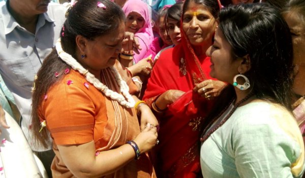 cm Vasundhara raje launches ropeway for savitri temple in pushkar