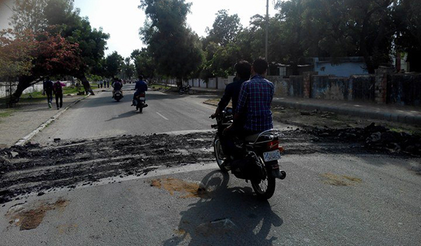 लोक अदालत में सुनवाई के बाद तोड़े कलक्टर बंगले के सामने के ब्रेकर्स