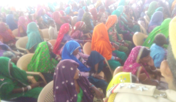 gathering in cm vasundhara raje public meeting in sirohi 