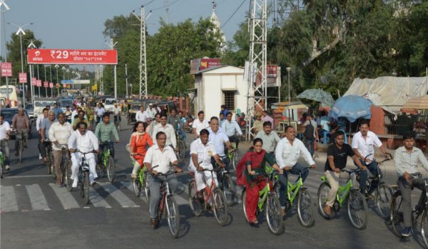 vehicle free saturday campaign by apna ajmer at rajasthan education board