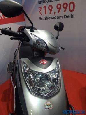 Hero-Flash-Electric-Scooter-India-Launch-6