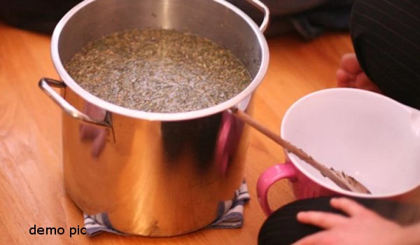 झुंझुनूं : स्कूल में छात्राओं के रोटी और चाय बनाने का वीडियो वायरल