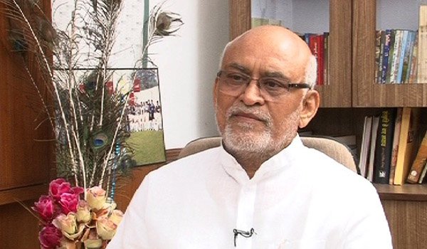 Satyavrat Chaturvedi says no use of surgery to congress now