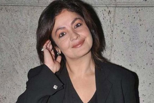 bollywood-pooja-bhatt-alcohol-addiction