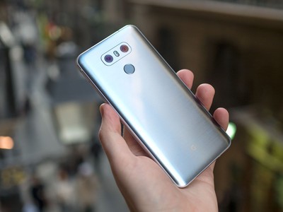 LG Q6 SMARTPHONE